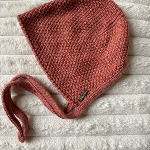 Charming Knit Bonnet for Kids in Soft Pink